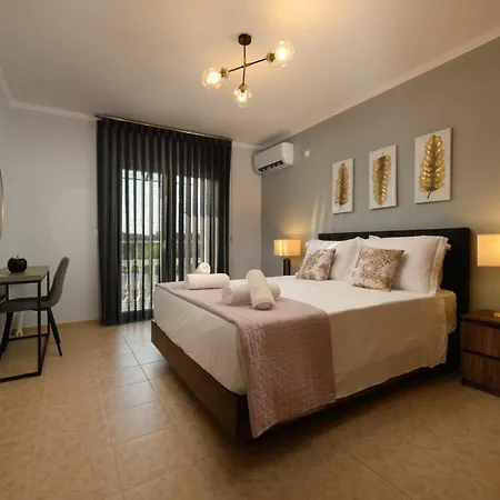 Alina Apartment *