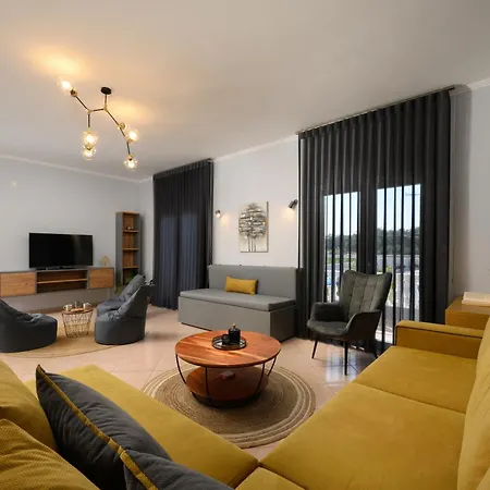 Alina Appartement Lefkímmi